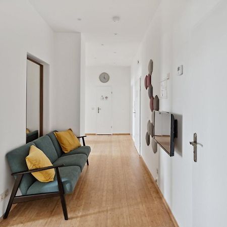 Apartment Fuer 13 Gaeste, 5 Schlafzimmer, 2 Baeder, 2 Loggia'S, Leipzig Zentrum Ost Kültér fotó